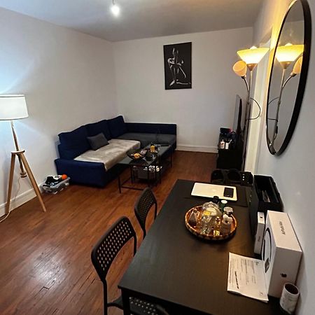 Appartement Meuble Tres Bien Situe Булонь-Бийанкур Экстерьер фото